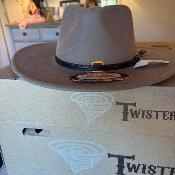 Boho Western Wool Hat – Bullhide Easy Goin’ Sand Felt Hat with Leather Band (M) main image 5